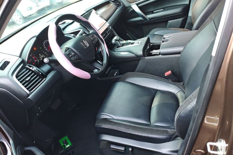 Used Honda Avancier 2017 240TURBO Two-Wheel Drive Premium Edition Left Front Seat
