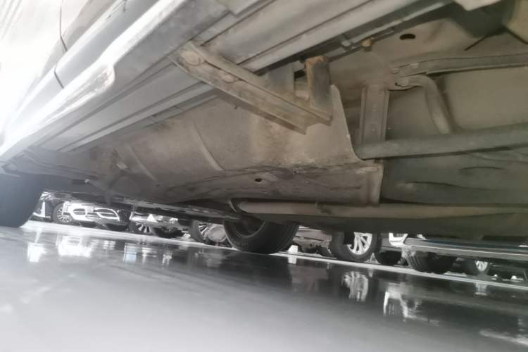 Used Honda Avancier 2017 240TURBO Two-Wheel Drive Premium Edition Left Side Sill