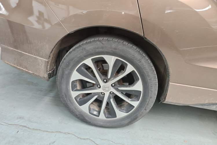 Used Honda Avancier 2017 240TURBO Two-Wheel Drive Comfort Version Right Rear Wheel Hub
