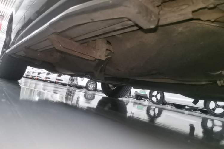 Used Honda Avancier 2017 240TURBO Two-Wheel Drive Premium Edition Right Side Sill