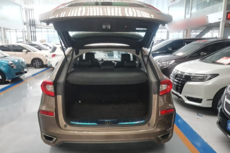 Used Honda Avancier 2017 240TURBO Two-Wheel Drive Premium Edition Trunk