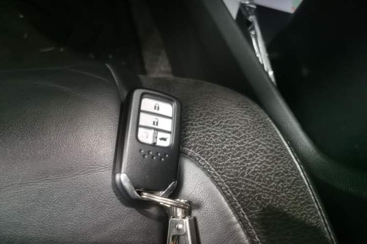 Used Honda Avancier 2017 240TURBO Two-Wheel Drive Premium Edition Vehicle Key
