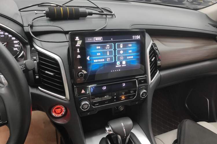 Used Honda Avancier 2017 240TURBO Two-Wheel Drive Luxury Edition Audio And AC Panel