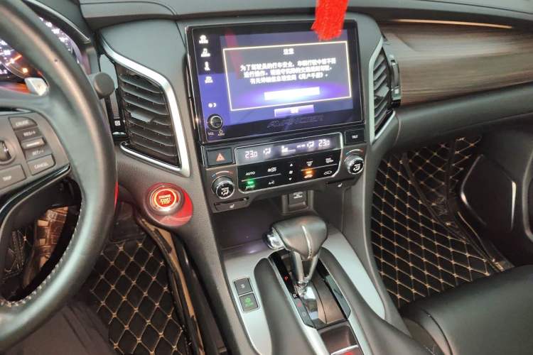 Used Honda Avancier 2017 240TURBO Two-Wheel Drive Premium Edition Audio And AC Panel