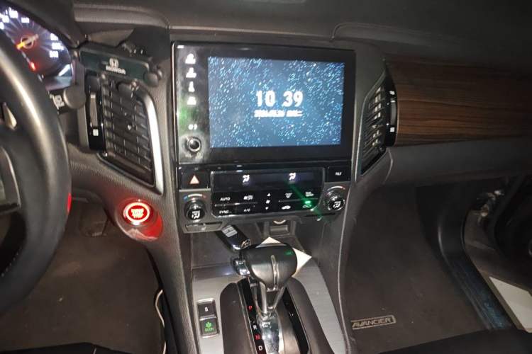 Used Honda Avancier 2017 240TURBO Two-Wheel Drive Luxury Edition Audio And AC Panel