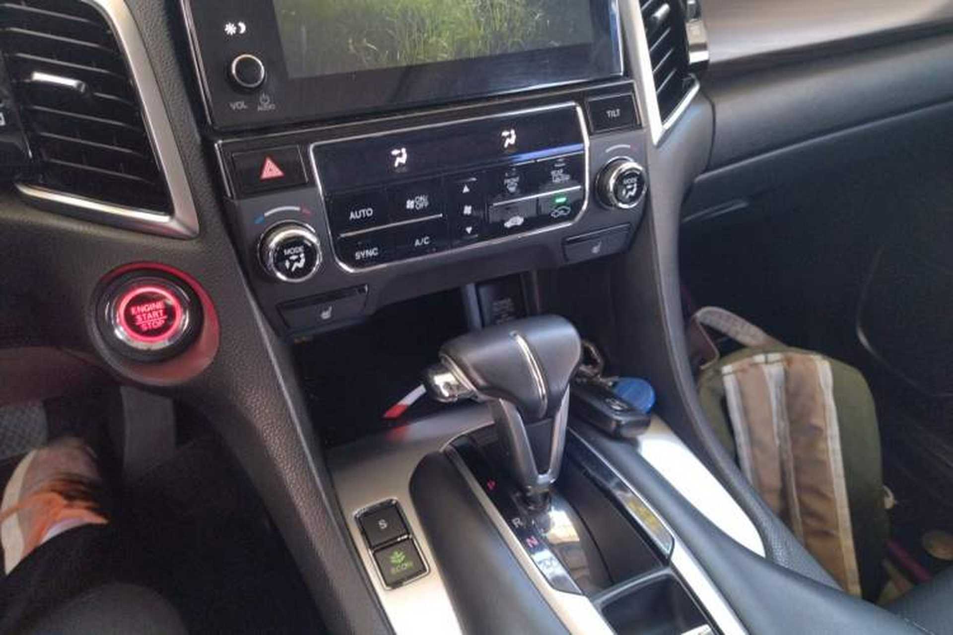 Used Honda Avancier 2017 240TURBO Two-Wheel Drive Premium Edition Audio And AC Panel