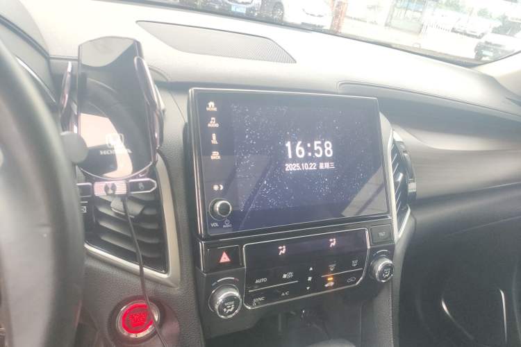 Used Honda Avancier 2017 240TURBO Two-Wheel Drive Comfort Version Audio And AC Panel