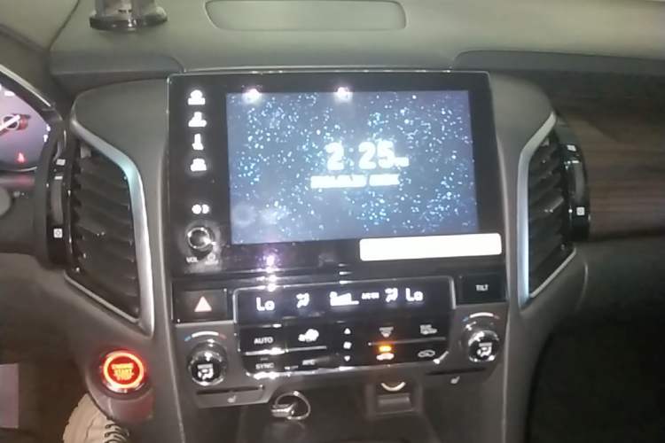 Used Honda Avancier 2017 240TURBO Two-Wheel Drive Luxury Edition Audio And AC Panel