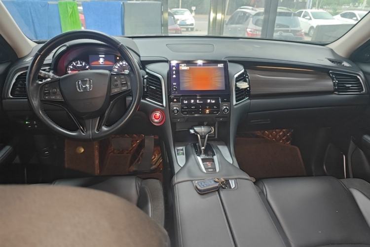 Used Honda Avancier 2017 240TURBO Two-Wheel Drive Premium Edition Center Console