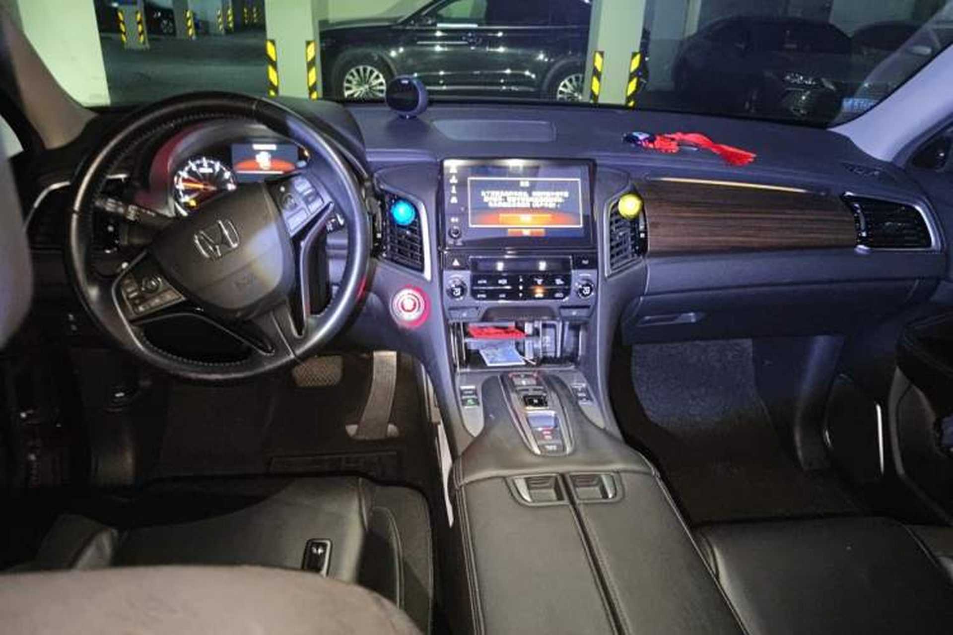 Used Honda Avancier 2017 370TURBO 2WD Luxury Edition Center Console
