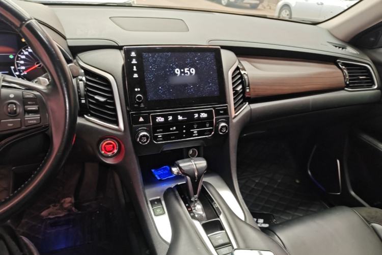 Used Honda Avancier 2017 240TURBO Two-Wheel Drive Comfort Version Center Console