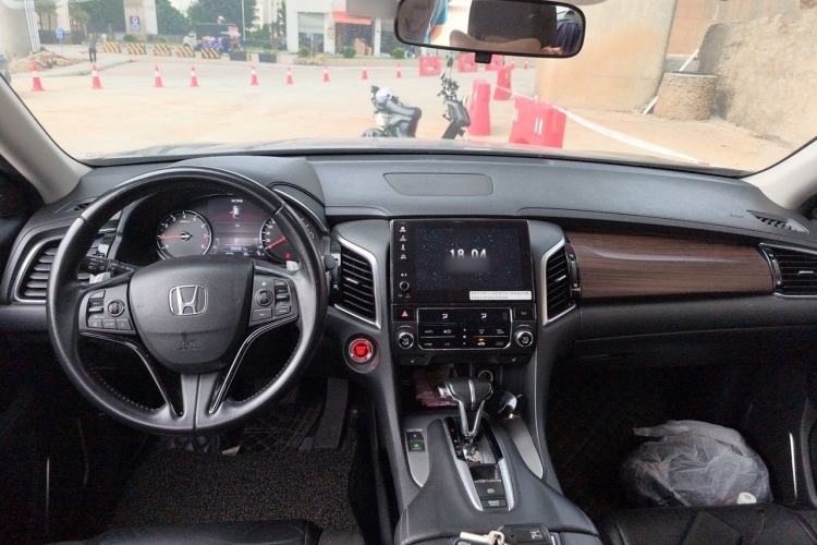 Used Honda Avancier 2017 240TURBO Two-Wheel Drive Luxury Edition Center Console