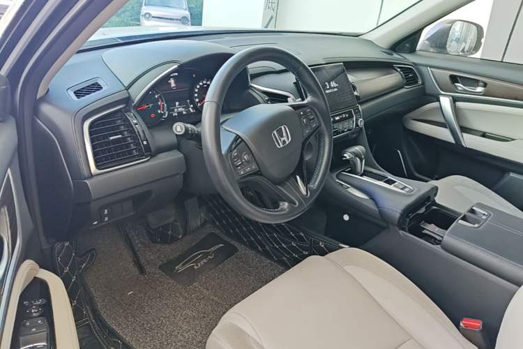 Used Honda Avancier 2017 240TURBO Two-Wheel Drive Premium Edition Driver Seat