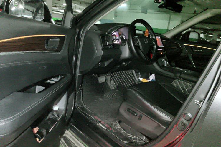 Used Honda Avancier 2017 240TURBO Two-Wheel Drive Premium Edition Driver Seat