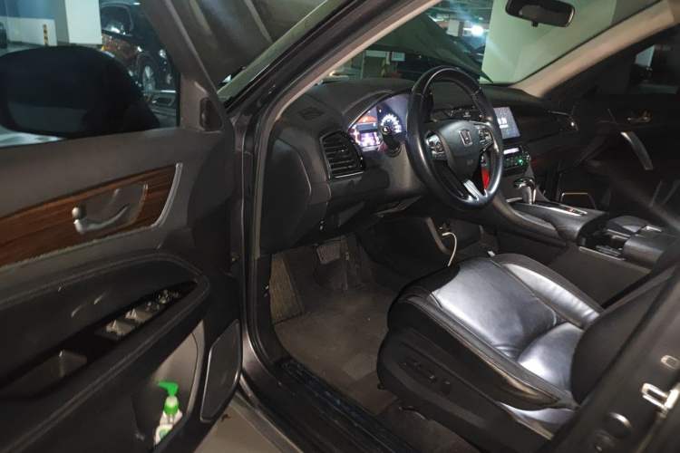 Used Honda Avancier 2017 240TURBO Two-Wheel Drive Luxury Edition Driver Seat