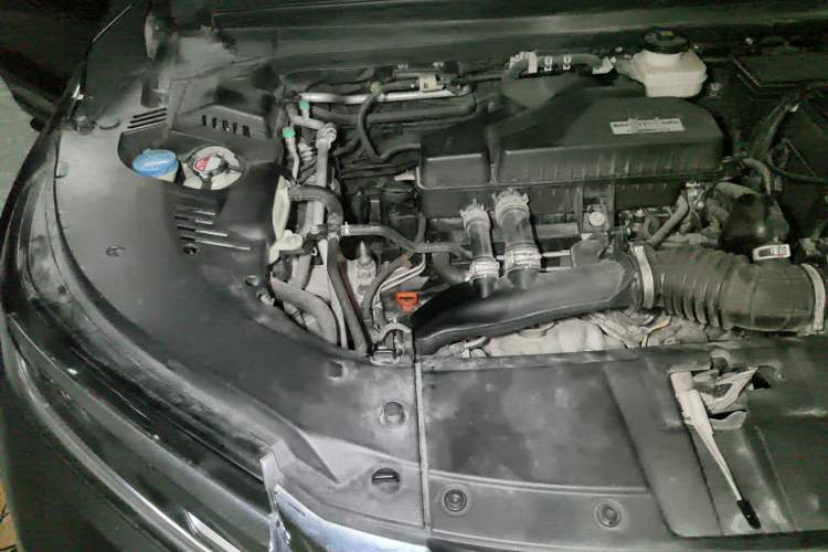 Used Honda Avancier 2017 240TURBO Two-Wheel Drive Premium Edition Engine Bay Right
