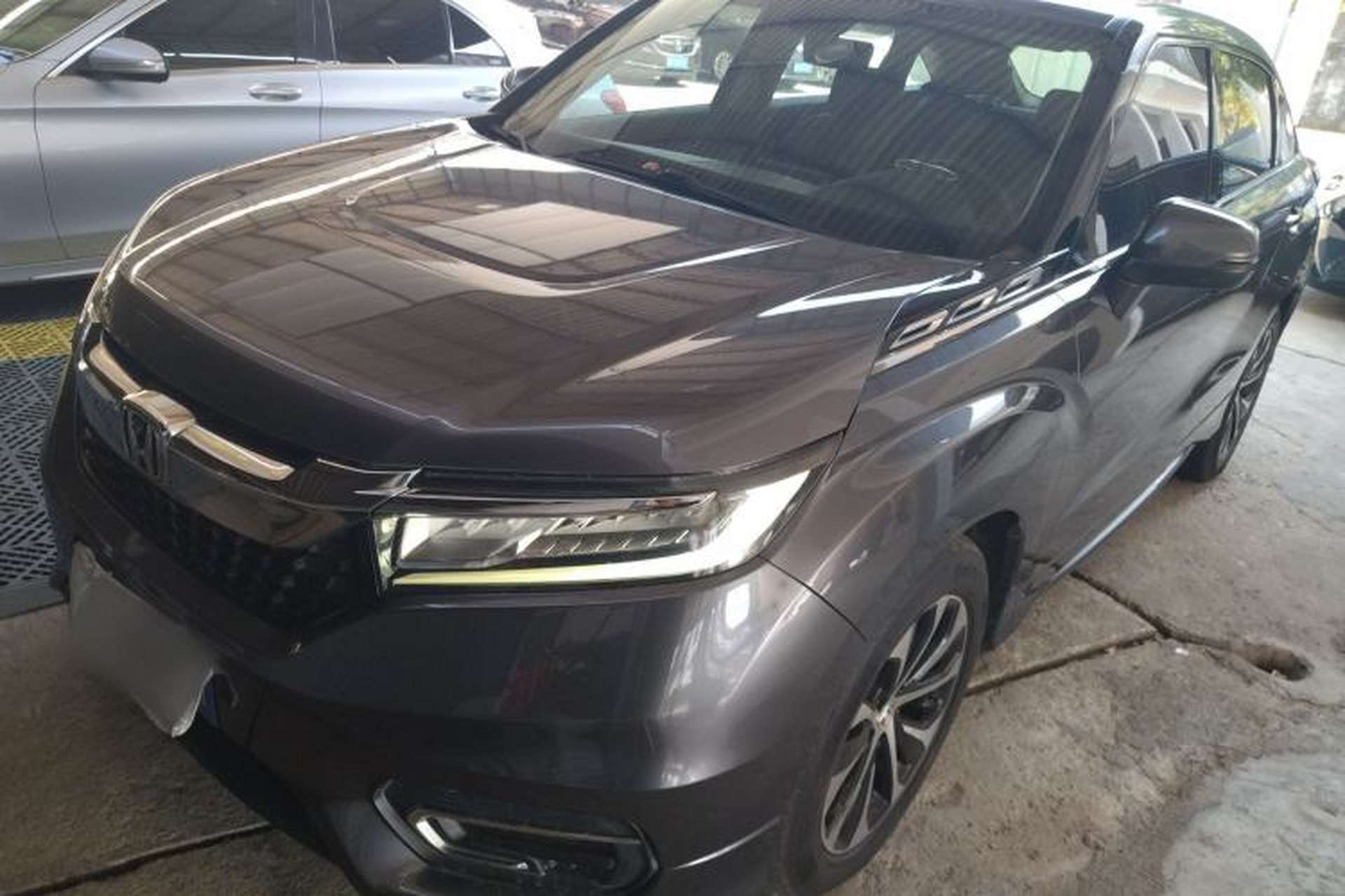 Used Honda Avancier 2017 240TURBO Two-Wheel Drive Premium Edition Front Left 45 Deg