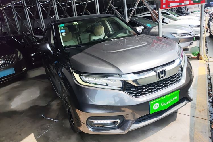 Used Honda Avancier 2017 240TURBO Two-Wheel Drive Premium Edition Front Right 45 Deg