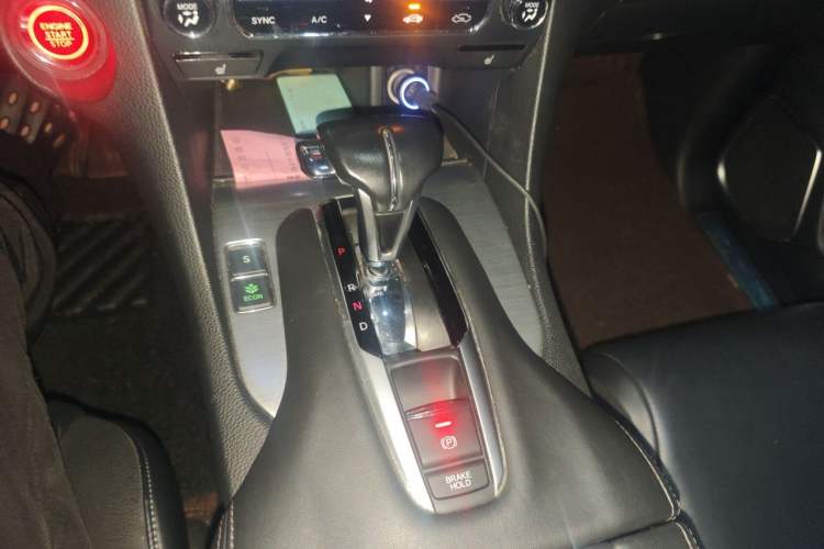 Used Honda Avancier 2017 240TURBO Two-Wheel Drive Luxury Edition Gear Lever