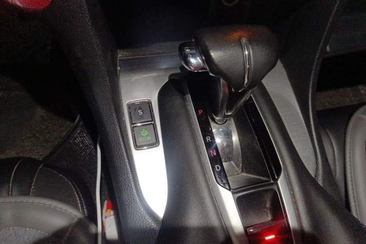 Used Honda Avancier 2017 240TURBO Two-Wheel Drive Luxury Edition Gear Lever