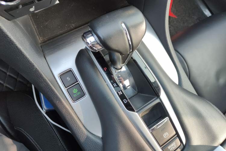 Used Honda Avancier 2017 240TURBO Two-Wheel Drive Luxury Edition Gear Lever