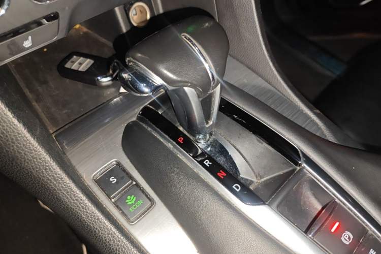 Used Honda Avancier 2017 240TURBO Two-Wheel Drive Luxury Edition Gear Lever