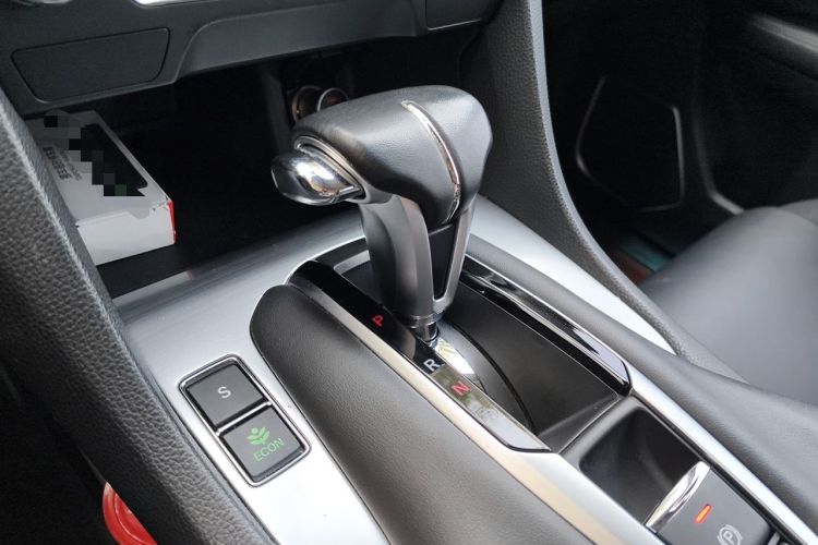 Used Honda Avancier 2017 240TURBO Two-Wheel Drive Comfort Version Gear Lever