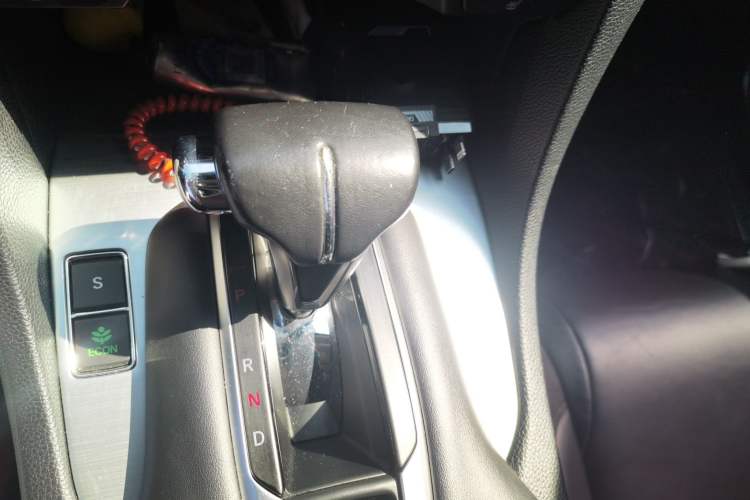 Used Honda Avancier 2017 240TURBO Two-Wheel Drive Premium Edition Gear Lever