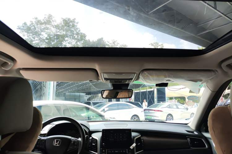 Used Honda Avancier 2017 240TURBO Two-Wheel Drive Premium Edition Headliner