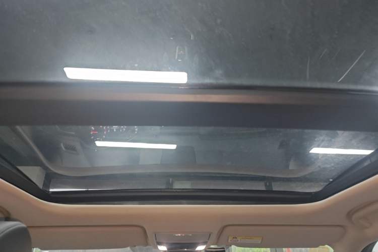 Used Honda Avancier 2017 240TURBO Two-Wheel Drive Premium Edition Headliner