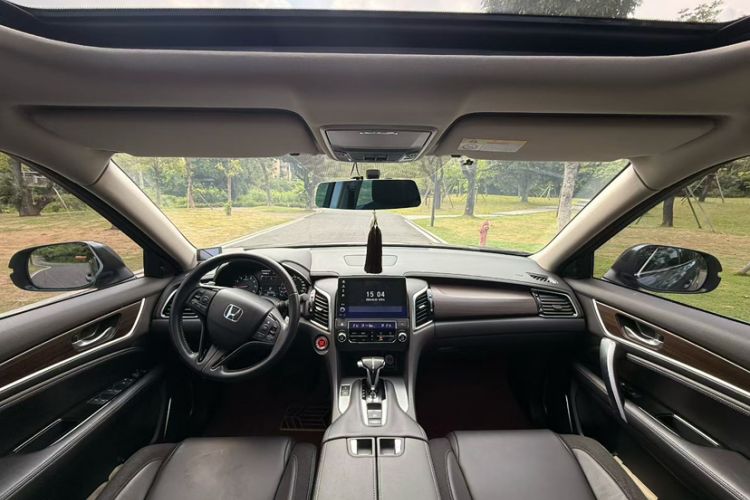 Used Honda Avancier 2017 240TURBO Two-Wheel Drive Comfort Version Interior 2