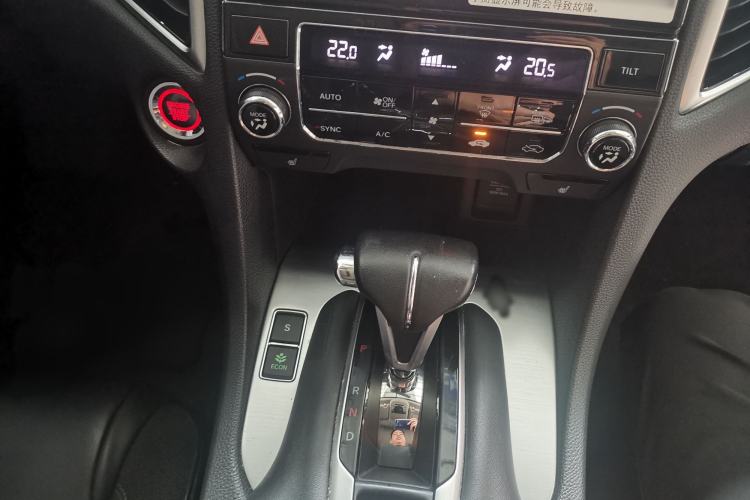 Used Honda Avancier 2017 240TURBO Two-Wheel Drive Luxury Edition Interior 7