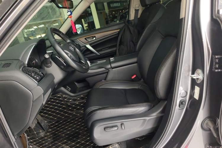 Used Honda Avancier 2017 240TURBO Two-Wheel Drive Premium Edition Left Front Seat