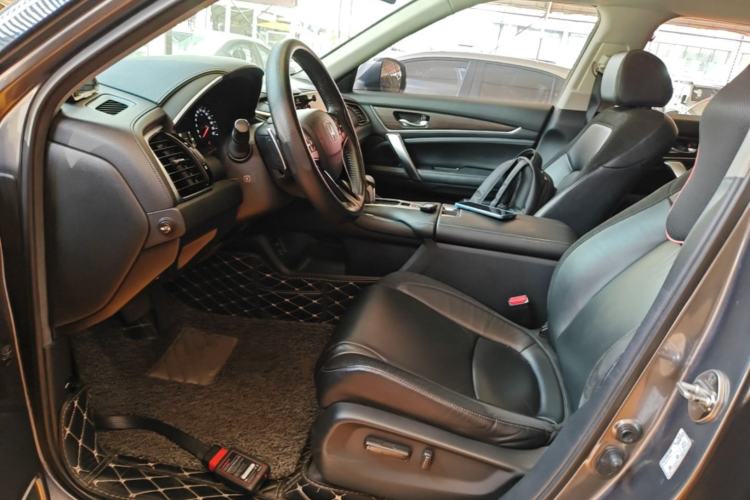 Used Honda Avancier 2017 240TURBO Two-Wheel Drive Comfort Version Left Front Seat
