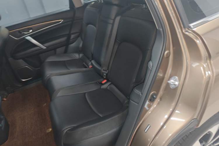 Used Honda Avancier 2017 240TURBO Two-Wheel Drive Premium Edition Left Rear Seat