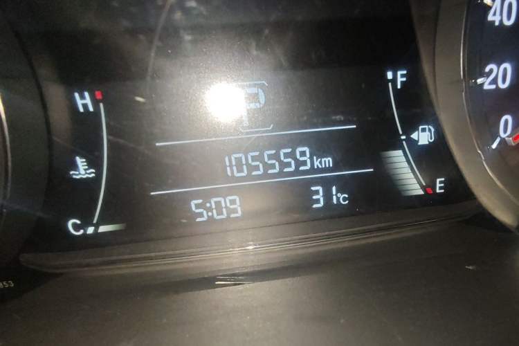 Used Honda Avancier 2017 240TURBO Two-Wheel Drive Luxury Edition Odometer Close Up