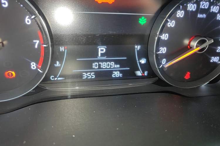 Used Honda Avancier 2017 240TURBO Two-Wheel Drive Comfort Version Odometer Close Up
