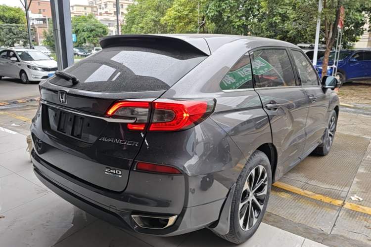 Used Honda Avancier 2017 240TURBO Two-Wheel Drive Luxury Edition Rear Right 45 Deg