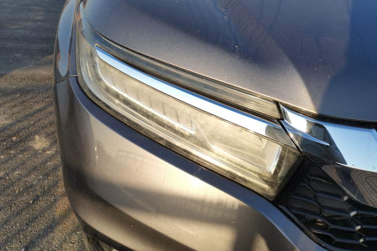 Used Honda Avancier 2017 240TURBO Two-Wheel Drive Premium Edition Right Front Headlight