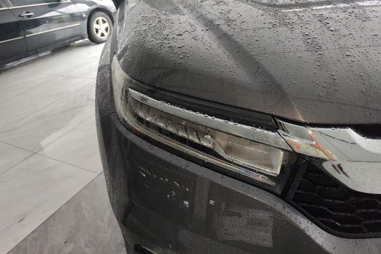 Used Honda Avancier 2017 240TURBO Two-Wheel Drive Premium Edition Right Front Headlight