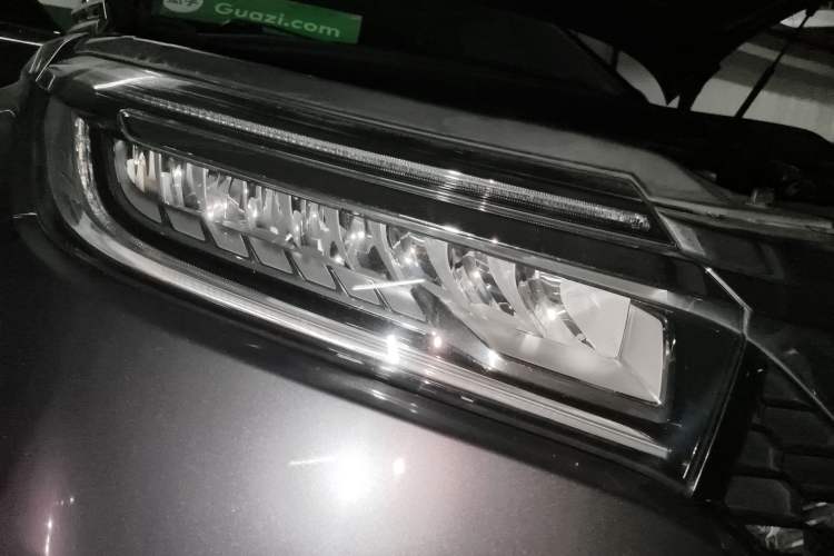 Used Honda Avancier 2017 240TURBO Two-Wheel Drive Premium Edition Right Front Headlight