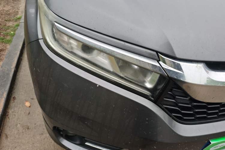 Used Honda Avancier 2017 240TURBO Two-Wheel Drive Luxury Edition Right Front Headlight