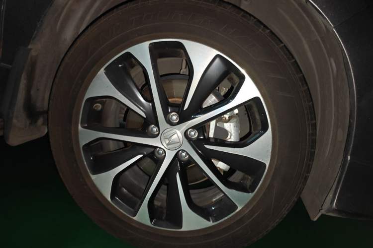 Used Honda Avancier 2017 240TURBO Two-Wheel Drive Luxury Edition Right Front Wheel Hub