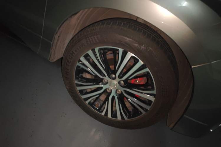 Used Honda Avancier 2017 370TURBO 2WD Luxury Edition Right Front Wheel Hub