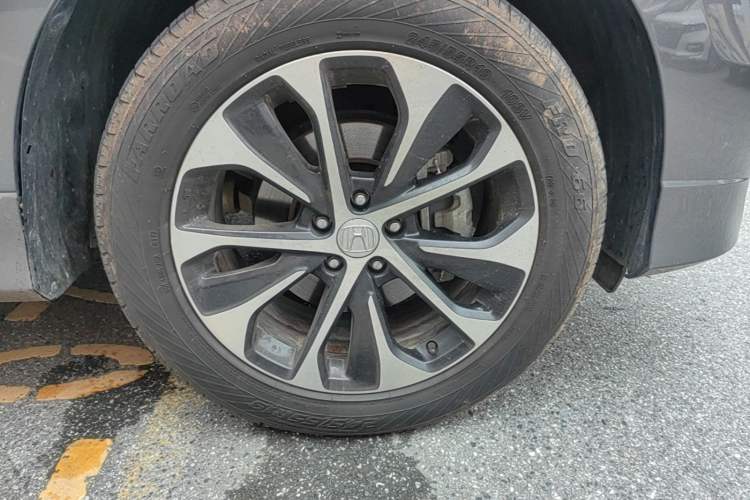 Used Honda Avancier 2017 240TURBO Two-Wheel Drive Comfort Version Right Front Wheel Hub