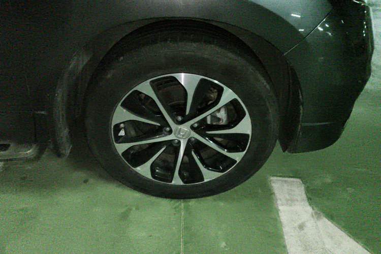 Used Honda Avancier 2017 240TURBO Two-Wheel Drive Premium Edition Right Front Wheel Hub