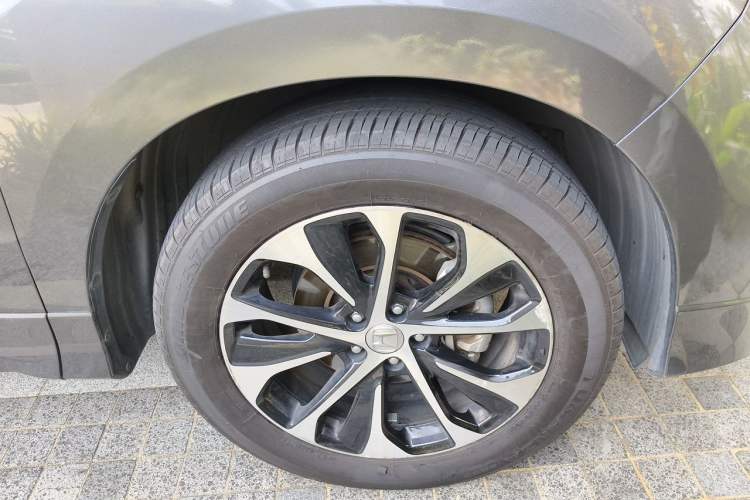 Used Honda Avancier 2017 240TURBO Two-Wheel Drive Comfort Version Right Front Wheel Hub