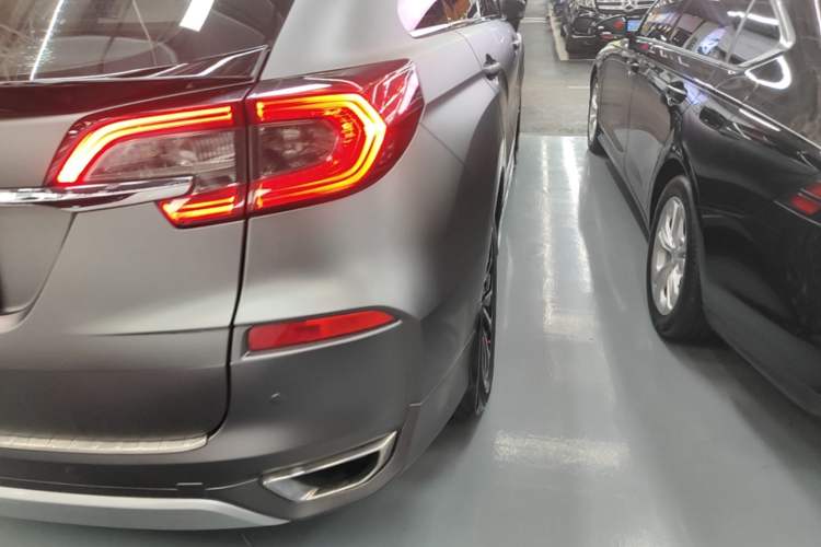 Used Honda Avancier 2017 240TURBO Two-Wheel Drive Luxury Edition Right Rear Taillight