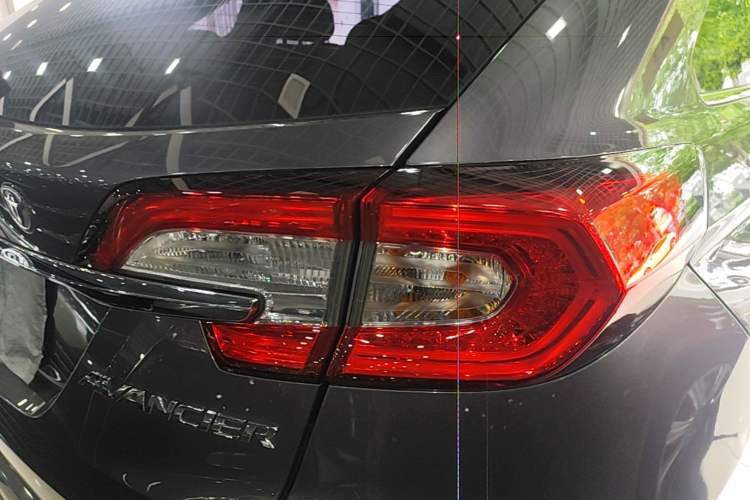 Used Honda Avancier 2017 240TURBO Two-Wheel Drive Premium Edition Right Rear Taillight