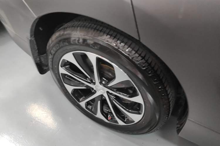 Used Honda Avancier 2017 240TURBO Two-Wheel Drive Luxury Edition Right Rear Wheel Hub